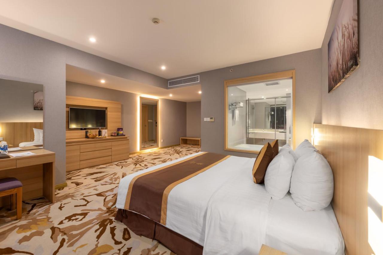 The Reed Hotel Нин Бин Екстериор снимка