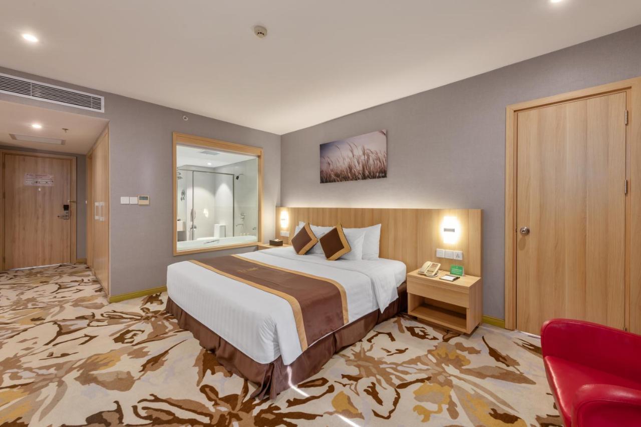 The Reed Hotel Нин Бин Екстериор снимка
