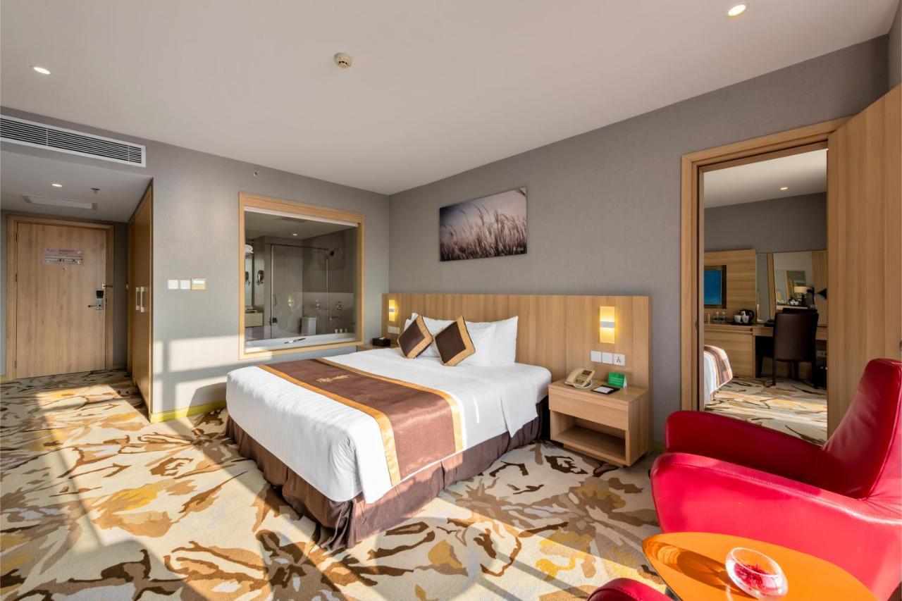 The Reed Hotel Нин Бин Екстериор снимка
